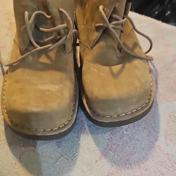 Cole Haan Tan Chukka Boots - Picture 3 of 6
